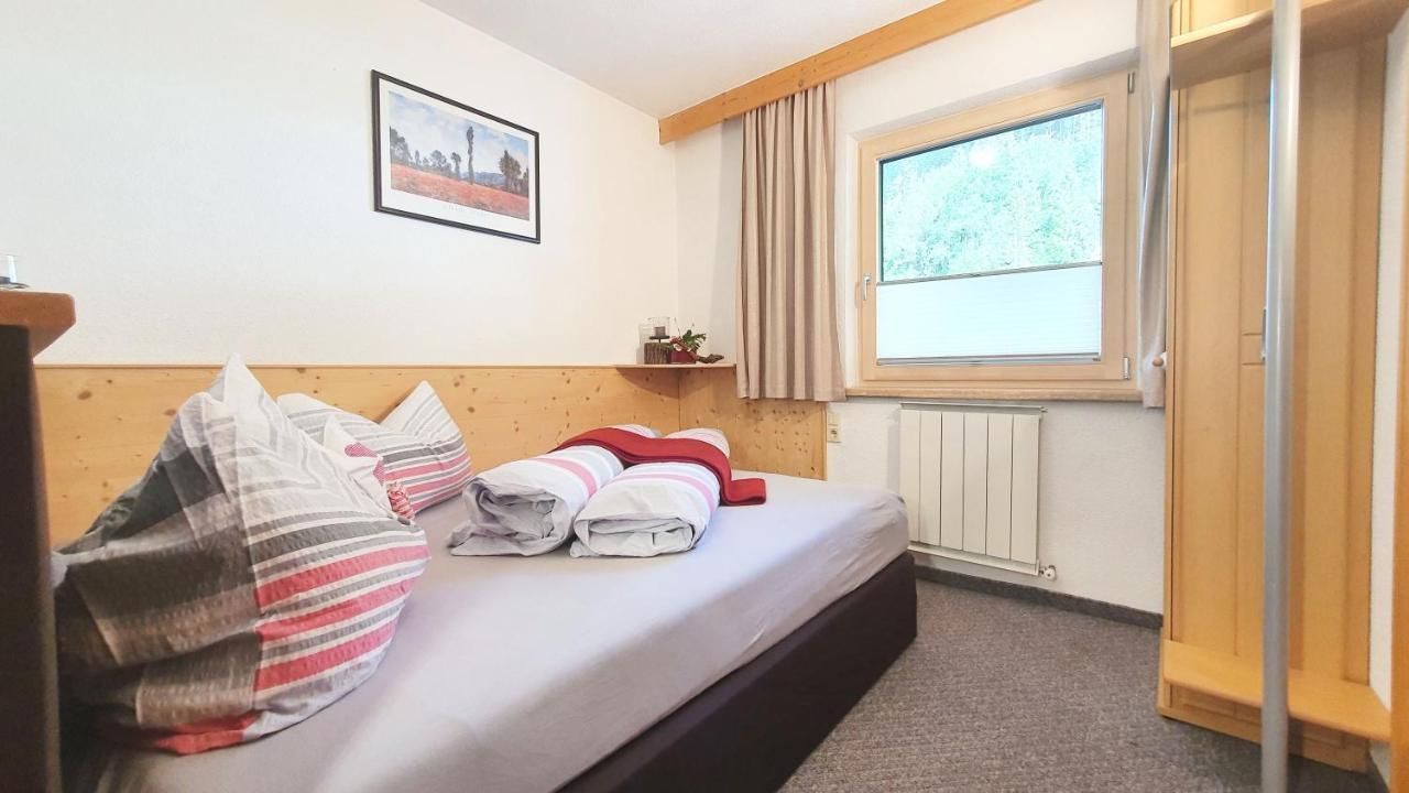 Appartements-Pension Reinstadler Prutz Exterior photo